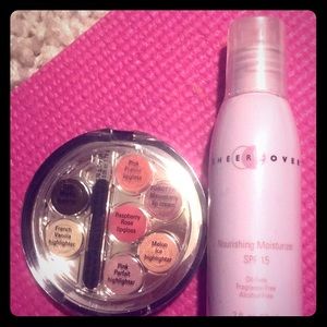 Sheer cover lip/highlighter palette & moisturizer